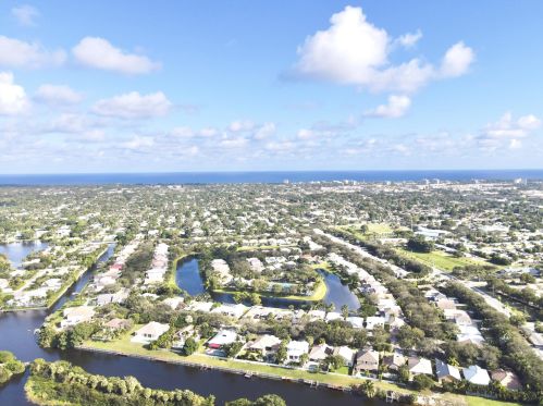 644 Enfield Ct, Delray Beach, FL 33444-1749