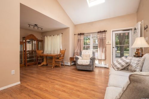 130 Southaven Ave, Manor Park, NY 11950-3927
