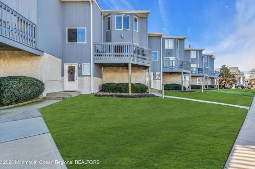 109 2nd Ave, Belmar, NJ 07719-2007