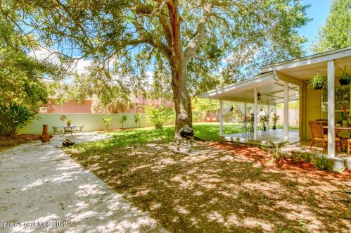 805 Cleveland St, Titusville FL  32780-6469 exterior