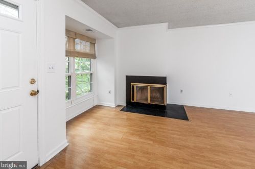 48 Drewes Ct, Lawrence Township NJ  08648-2634 exterior