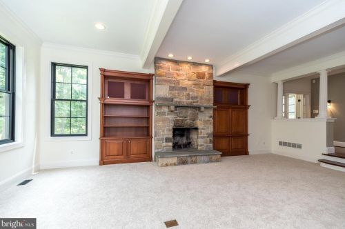 10 Devonshires Ct, Blue Bell PA  19422-2560 exterior