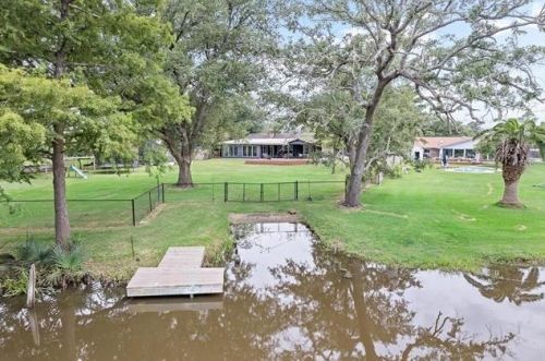 3555 Briggs Rd, Orange TX  77630-9125 exterior