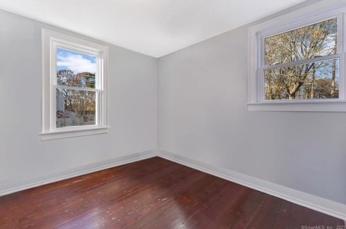 22 Tunxis St, Farmington CT  06032-2814 exterior