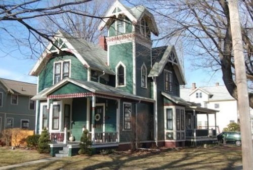 16 Knox St, Palmer, MA 01069-1324