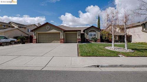 4773 Carrington Dr, Oakley, CA 94561-4154