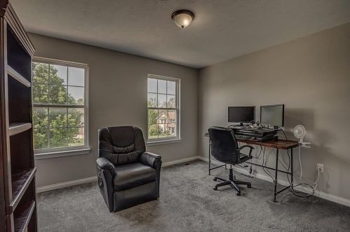 1814 Merrimac Ct, Hamilton KY  41091-7658 exterior