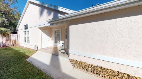 58 Misty Meadow Dr, Boynton Beach, FL 33436-8922