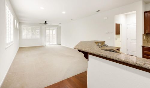 7500 Abbey Cir, Elk Grove CA  95757-5103 exterior