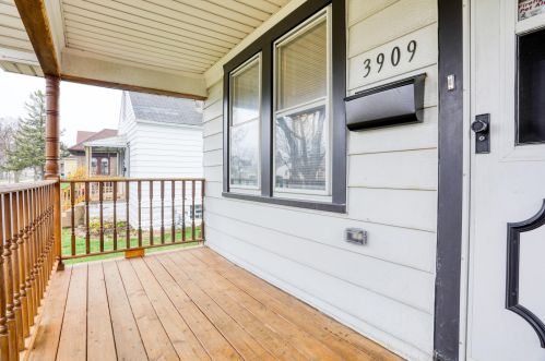 3909 Allerton Ave, Cudahy, WI 53110-1202