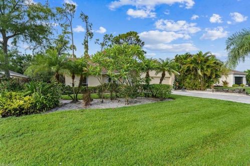 234 Mentor Dr, Naples, FL 34110-1330