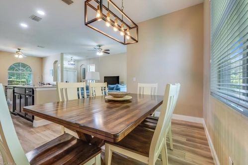 3271 Lemon Ln, Naples FL  34120-1442 exterior