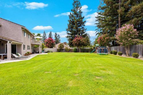 10013 Plaza De Oro Dr, Valley Home CA  95361-9235 exterior