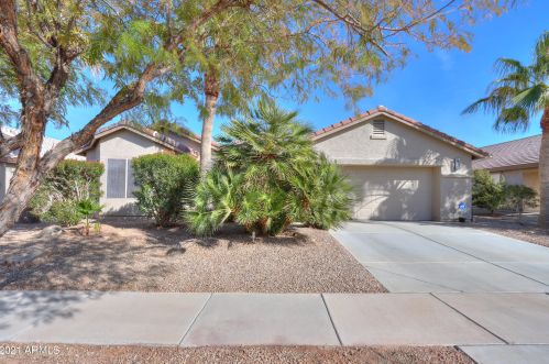 80 Laura Ln, Casa Grande, AZ 85194-8366
