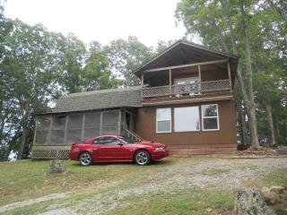 685 Overview Rd, Newport, TN 37821-7574