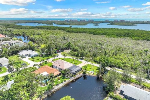 999 Valley Dr, Bonita Springs FL  34134-7438 exterior