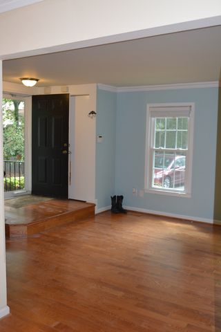 8550 Tyrolean Way, Springfield, VA 22153-2240