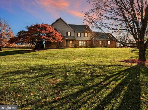 273 Ridge Rd, Schuylkill Haven, PA 17972-9042