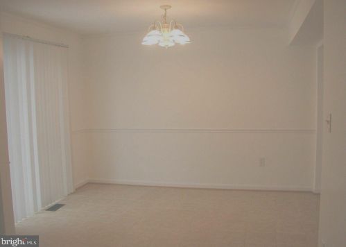 12272 Dapple Gray Ct, Woodbridge VA  22192-6213 exterior