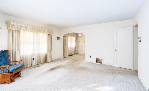 215 15th St, Scanlon, MN 55720-1911