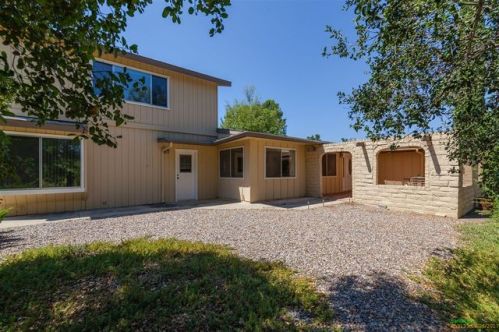 3467 Victoria Dr, Alpine, CA 91901-3686