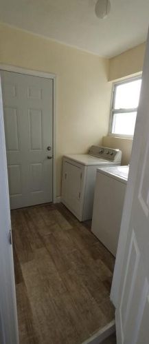 1801 Sunrise Blvd, Fort Pierce FL  34950-8180 exterior