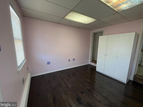 833 Union St, Wilmington, DE 19805-5323