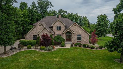 525 Brighton Ln, Dyer, IN 46311-4625
