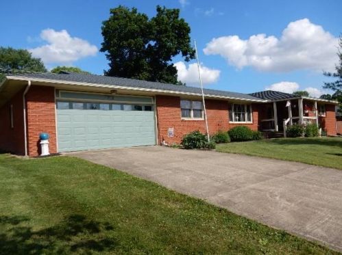 312 Teryl Dr, Mount Vernon, OH 43050-2938