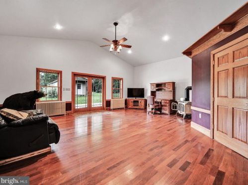 539 Lancaster Pike, Smithville PA  17560-9409 exterior