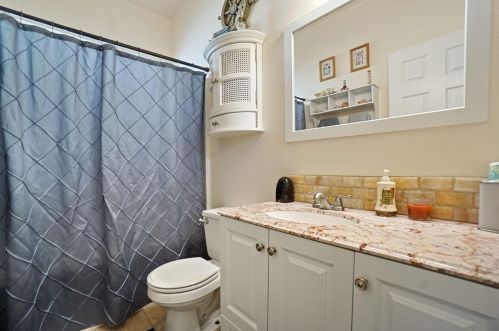 3737 Van Dusen Ave, Riverbank CA  95367-3030 exterior