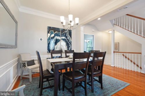 8231 Singleleaf Ln, Lorton VA  22079-5634 exterior