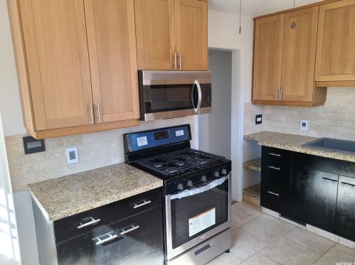 794 Sonata St, Salt Lake City, UT 84116-3827