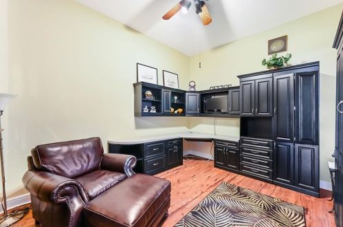993 Tierra Lago Way, Naples, FL 34119-1801