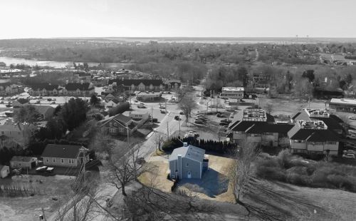 476 Grn End Ave, Middletown RI 02842-5626 exterior