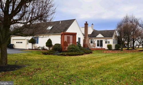 988 Lansdale Ave, Lansdale PA 19446-1621 exterior