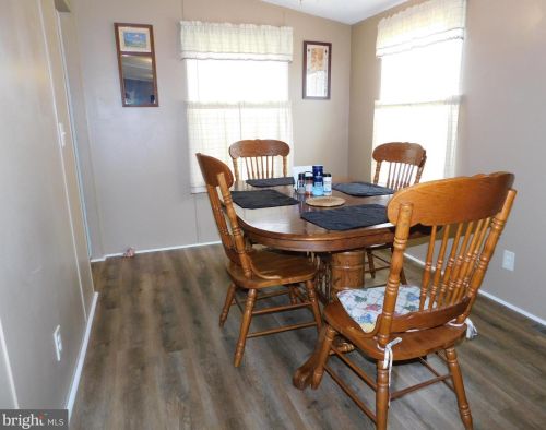 35395 Dannys Dr, Laurel DE  19956-3311 exterior