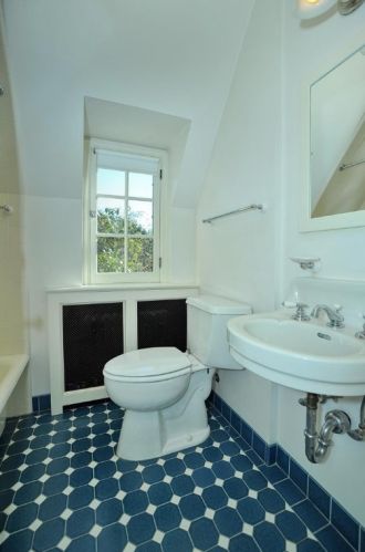 5734 Woodland Rd, Pittsburgh PA  15232-2818 exterior