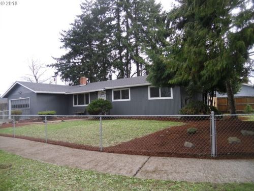 461 39th Pl, Springfield OR  97478-6692 exterior