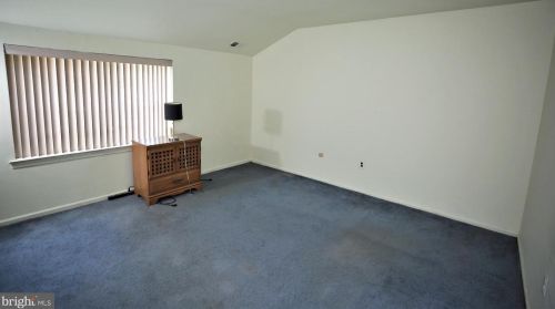 1 Allison Rd, East Windsor NJ  08520-2629 exterior