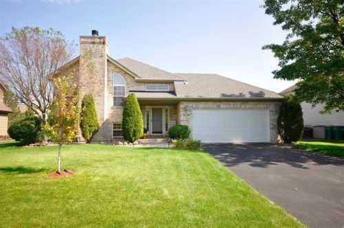 10289 Windsor Pl, Hammond, IN 46321-2840