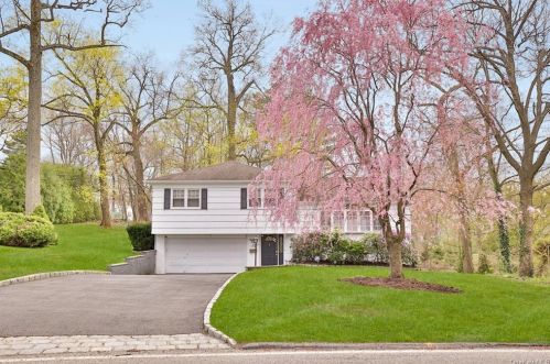 186 Baraud Rd, Scarsdale, NY 10583-6664