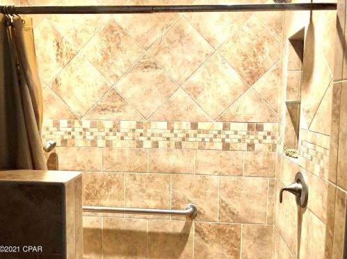 3006 8th St, Marianna FL  32446-1901 exterior