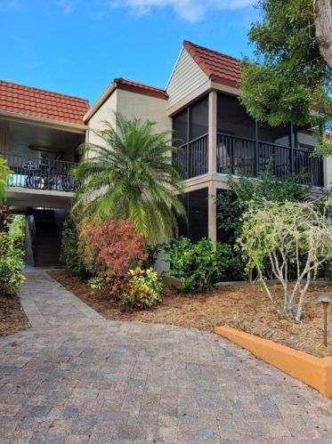 845 Gulf Dr, Sanibel FL  33957-7096 exterior