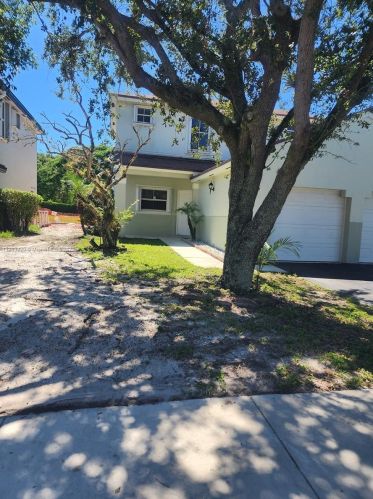 20740 1st St, Hollywood FL  33029-3513 exterior