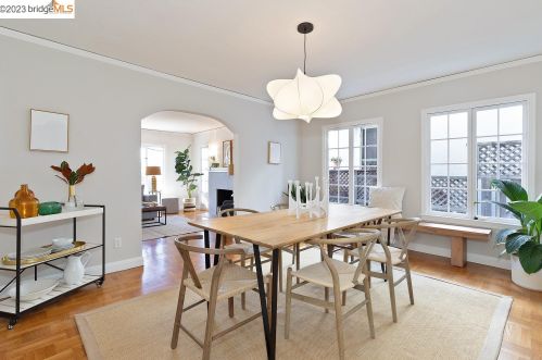 1906 Hoover Ave, Oakland CA  94602-1922 exterior