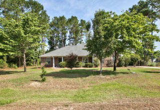 42 Cardinal Ct, Crawfordville, FL 32327-6210