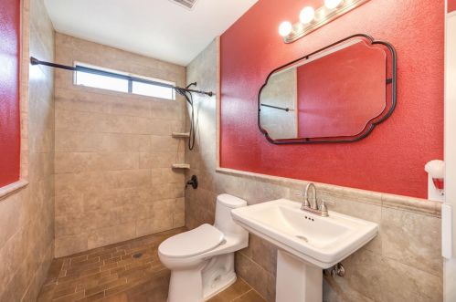 6425 Indian River Dr, Citrus Heights CA  95621-4752 exterior