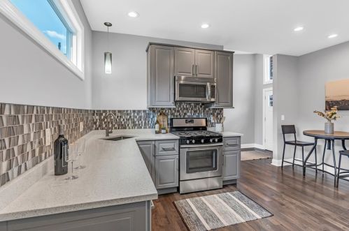 434 42nd St, Pittsburgh PA  15201-1134 exterior