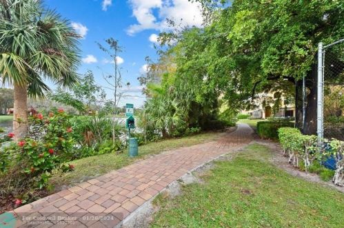 2317 Congress Ave, Boynton Beach FL  33426-7434 exterior